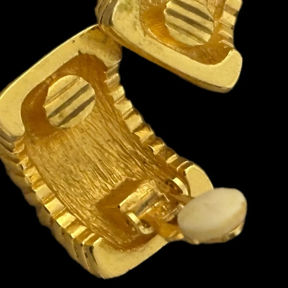 Givenchy Vintage Gold Ribbed Clip On Earrings